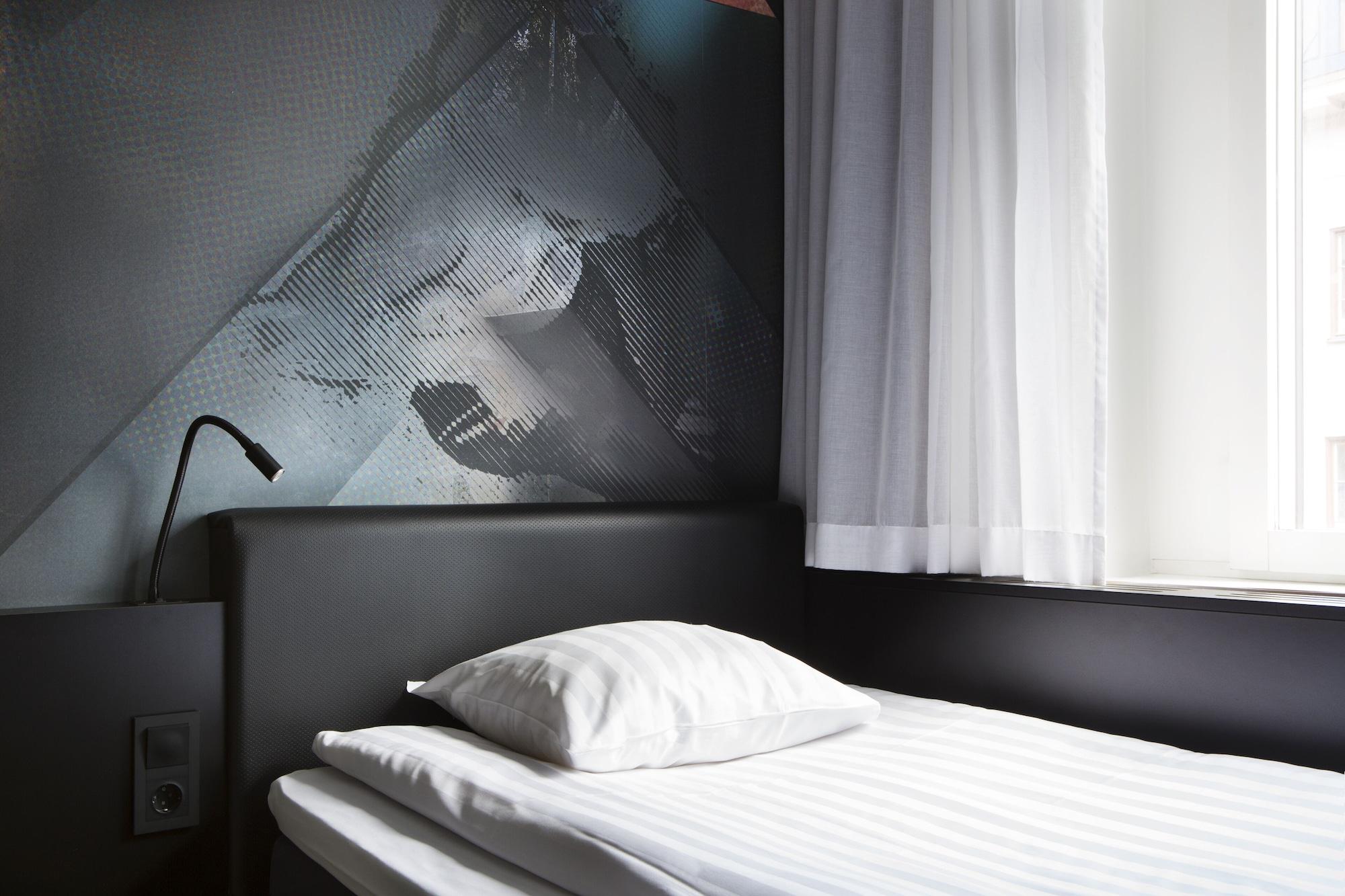 Comfort Hotel Xpress Stockholm Central Ngoại thất bức ảnh